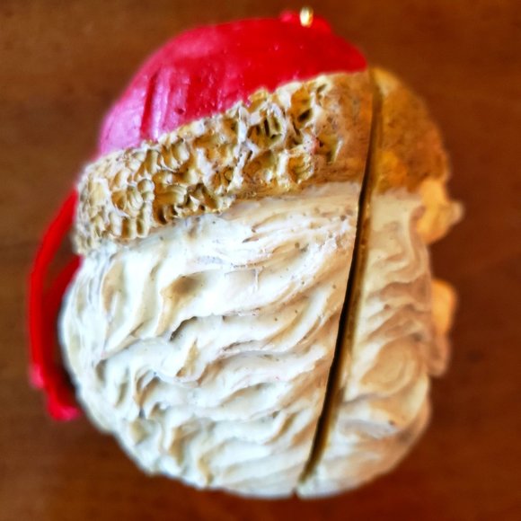 SANTA CLAUSE Hinged Ring Gift Box Ornament 1994 International Christmas - Picture 10 of 12